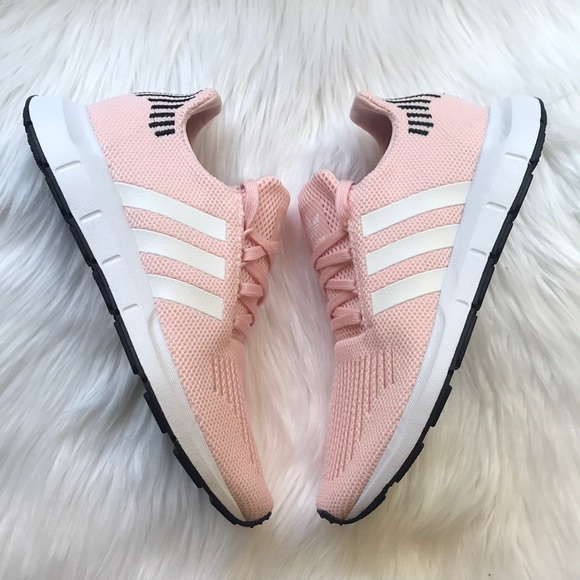 WOMENS ADIDAS SWIFT RUN - Picture 3 of 6